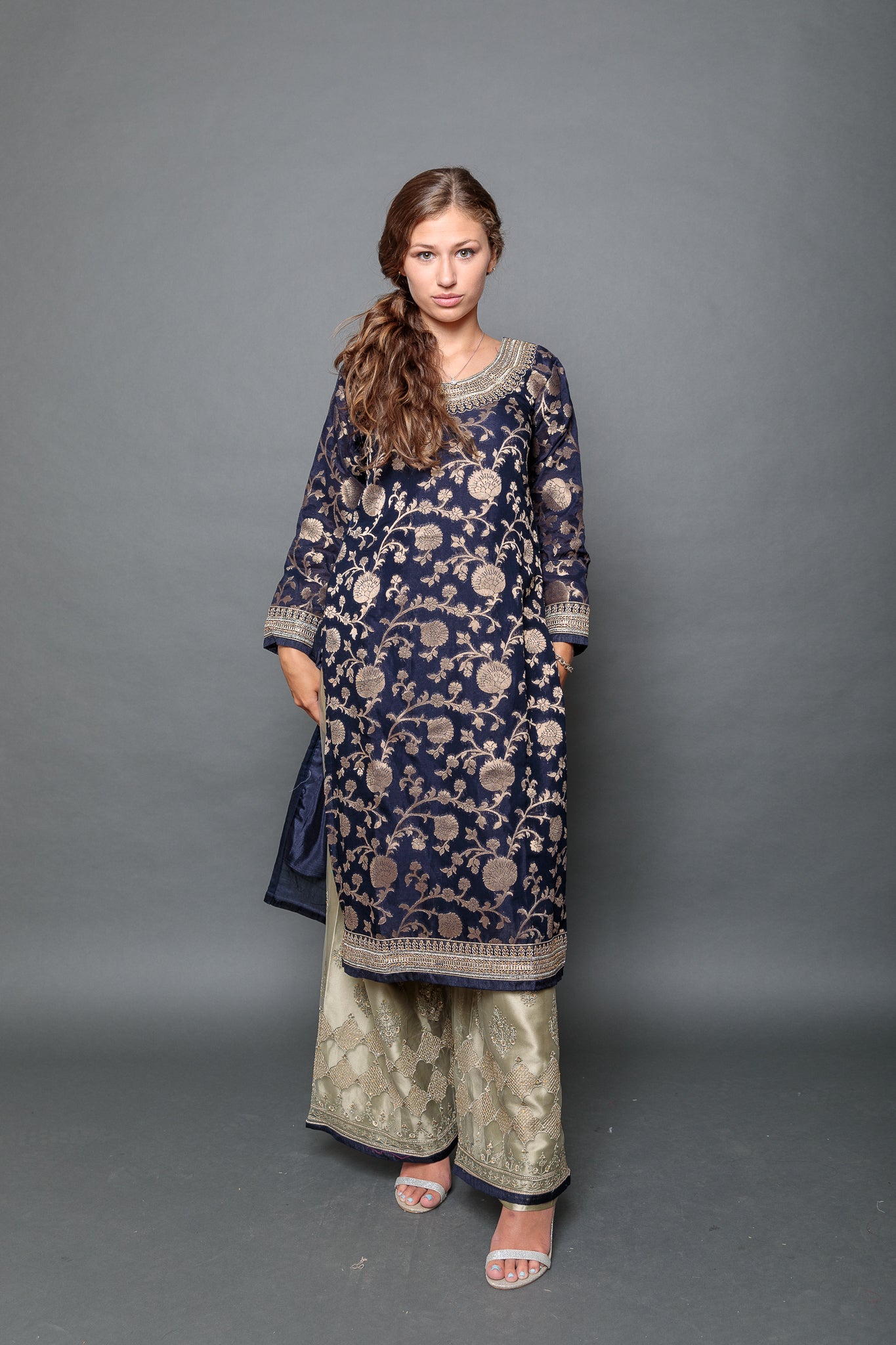 Buy VredeVogel Women's Cotton Silk Jacquard Kurta Pant with Banarasi Silk  Dupatta (Black_Small) at Amazon.in