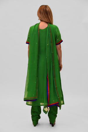 Georgette Silk Emerald Green Embroidered Salwar Kameez